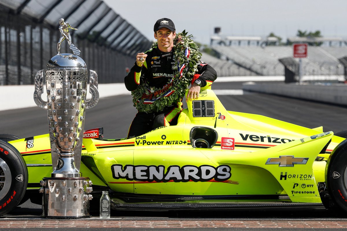 Team_Penske's tweet photo. 2018 to 2019. 🥛🏆

#Indy500 | @simonpagenaud | @12WillPower https://t.co/4F4RELk6kA