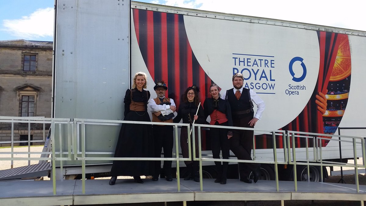 LauraCioffi2111's tweet photo. Today's changing room was #QueenVictoria's old bedroom. #totescasual
Thanks for having us @TheArtsSociety_ and @BroomhallHouse!
(Also what an absolutely gorgeous day!)
#PopUpOperaTour #TrailerTour #MagicFlute #ALittleBitOf #VictorianSteamPunk #altusflute #OfficeForTheDay https://t.co/AIzDpSevHS