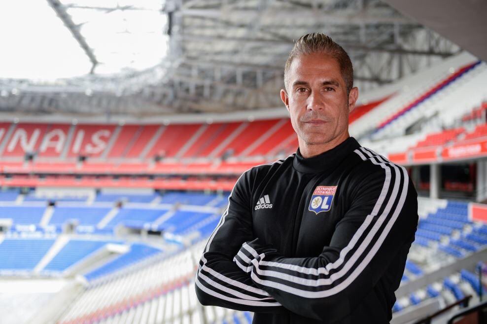 OnlyGones's tweet image. Sylvinho : « Le meilleur joueur de l’équipe est né le 3 août 1950 ».