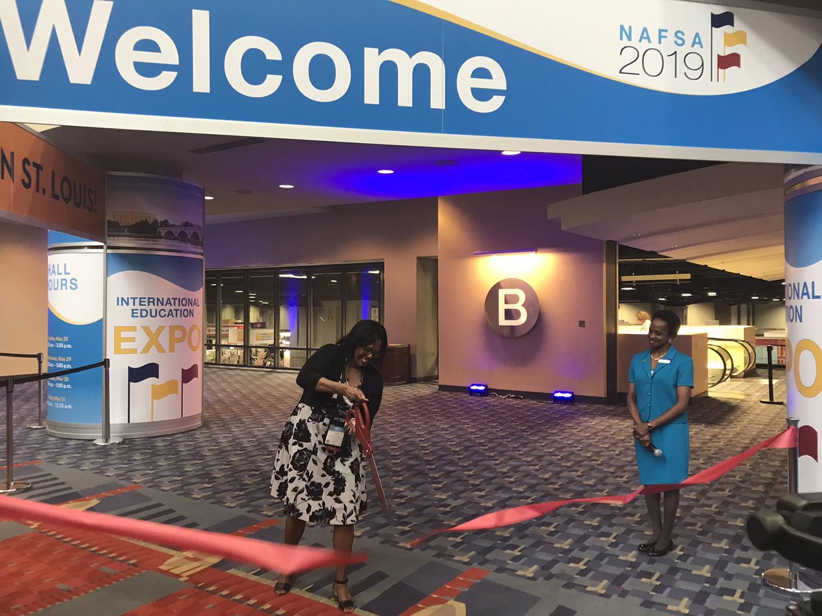IndianaDevin's tweet image. It was great to experience the ribbon cutting for the Expo at #NAFSA2019!
#HappyNAFSA!