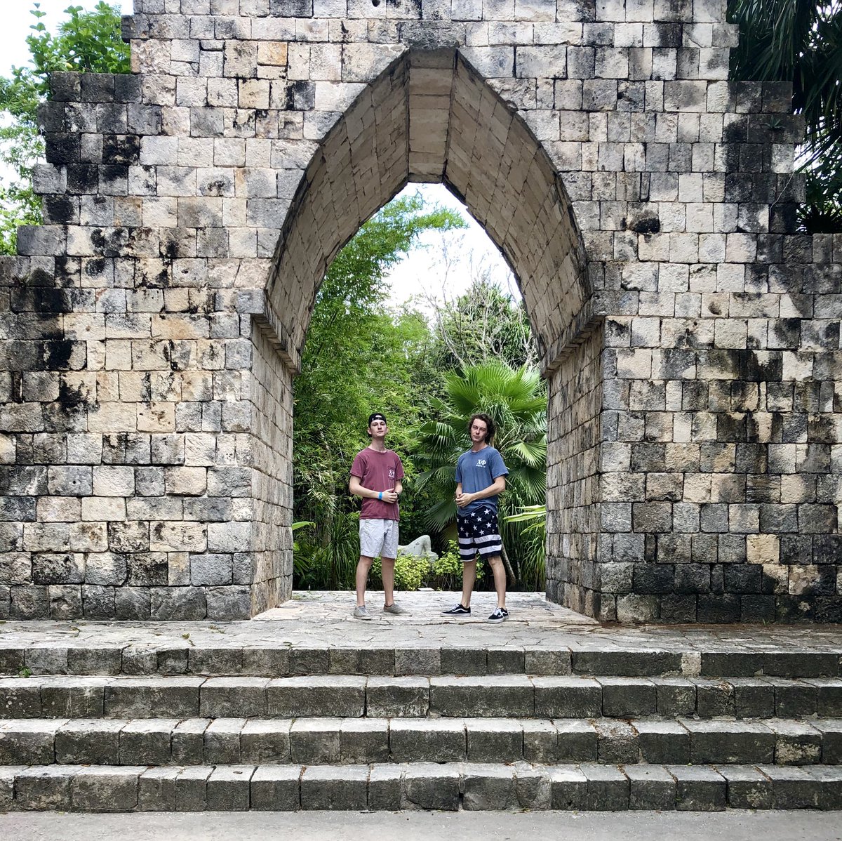 I dont have enough room to sum up my cruise in one tweet so here’s a few pics from Cozumel