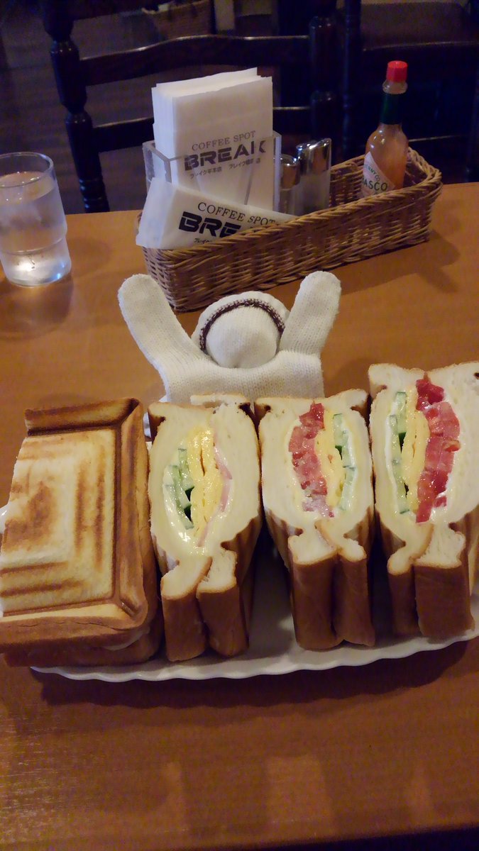 軍手ちゃん Mobおじさん 続いて紹介するデカ盛りは 喫茶店 ブレイク さんの ミックスグリルサンドイッチ と ピザトースト です 因みに いわき市内には平店と植田店の2店舗があります Byモブおじさん ぶれいくさんは ぱんを ふんだんに 軍手ちゃん Mobおじさん 続いて紹介するデカ盛りは 喫茶店 ブレイク さんの ミックスグリルサンドイッチ と ピザトースト です 因みに いわき市内には平店と植田店の2店舗があります Byモブおじさん ぶれいくさんは ぱんを ふんだんに