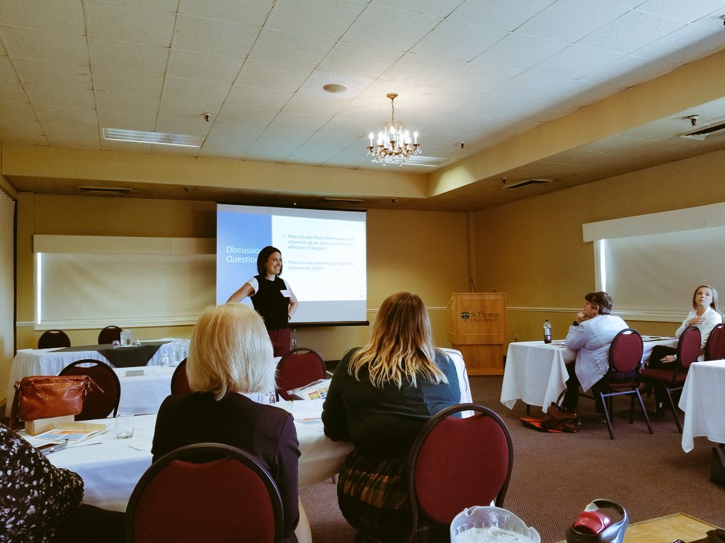 Very engaging presentation from <a href="/VolunteerCanada/">Volunteer Canada</a> 's <a href="/KarineDiedrich/">KarineDiedrich</a> on how volunteering is connected with Sustainable Development Goals! #LoVols #VolMgmt