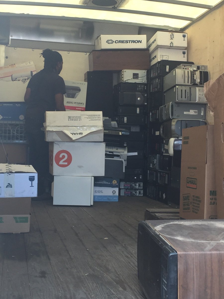 GroundWorkgroup's tweet image. What&apos;s in your nonprofit&apos;s storage closet? Old servers collecting dust? A stack of old laptops? Computer parts for computers that are long gone?

Almost anything with a chord is accepted in our Annual Recycling drive on June 12th, from 11-1pm! Datails: ow.ly/q4at50ulwb7