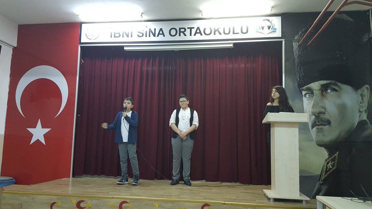 bakirkoyibnisi1's tweet photo. Okulumda Bir Ses İki Hareket projesi kapsamında şiir dinletisi gerceklestirdik. @BakirkoyMEM @emrullahaydin25 @ercagonen https://t.co/YoXEflevR5