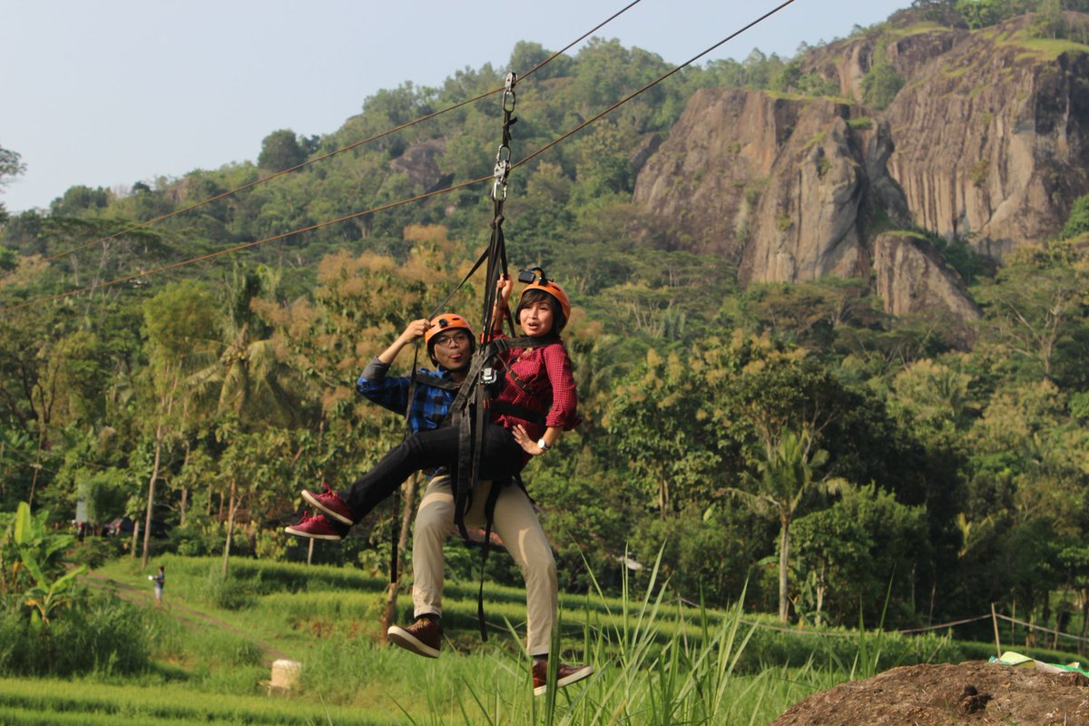 Di Desa Wisata Nglanggeran ada 4 hal menarik. Pertama Gunung Api Purba Nglanggeran #berliburdijogja #gunungapipurba