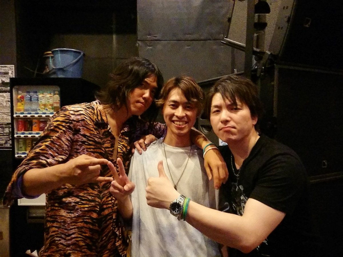 OneStarling1's tweet photo. Velf活動休止前のラストライブに参戦してきました！
いやー、ほんといつ見てもその場にいるだけで元気になれるサウンドとパフォーマンスをありがとうございました。
必ず復活を。
ただそれだけです。 https://t.co/tnoSFiCpVq