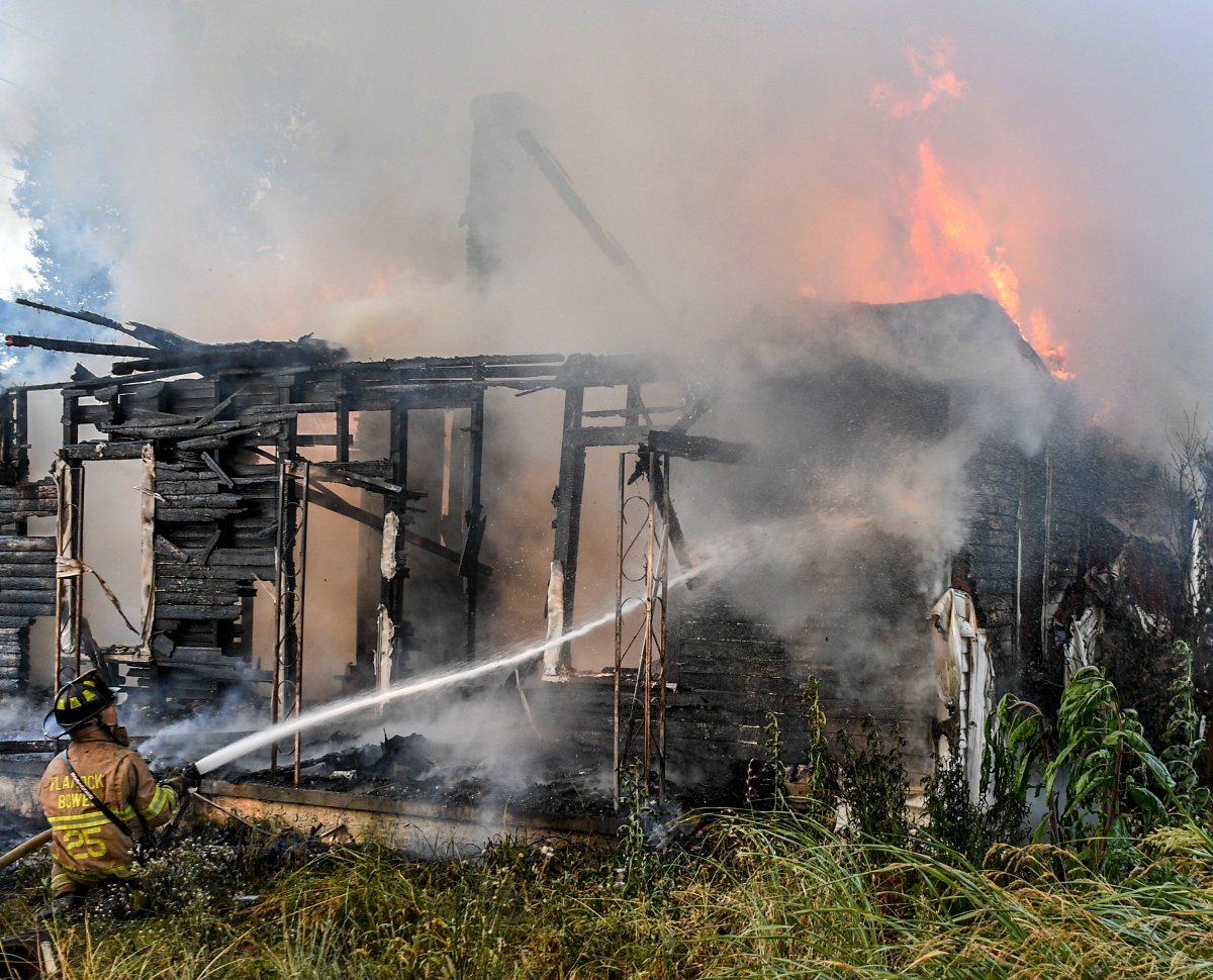ClickingKen's tweet image. It's hot out there, and hydration is a good thing. Ask a fireman... independentmail.com/picture-galler… @HPFD3 @acfdmedia @SCFireFighting @scfirefighters @FireRescueSC #hydrate #keephydrated #SCfire #AndersonCountyFireDepartment @independentmail #heatsafety