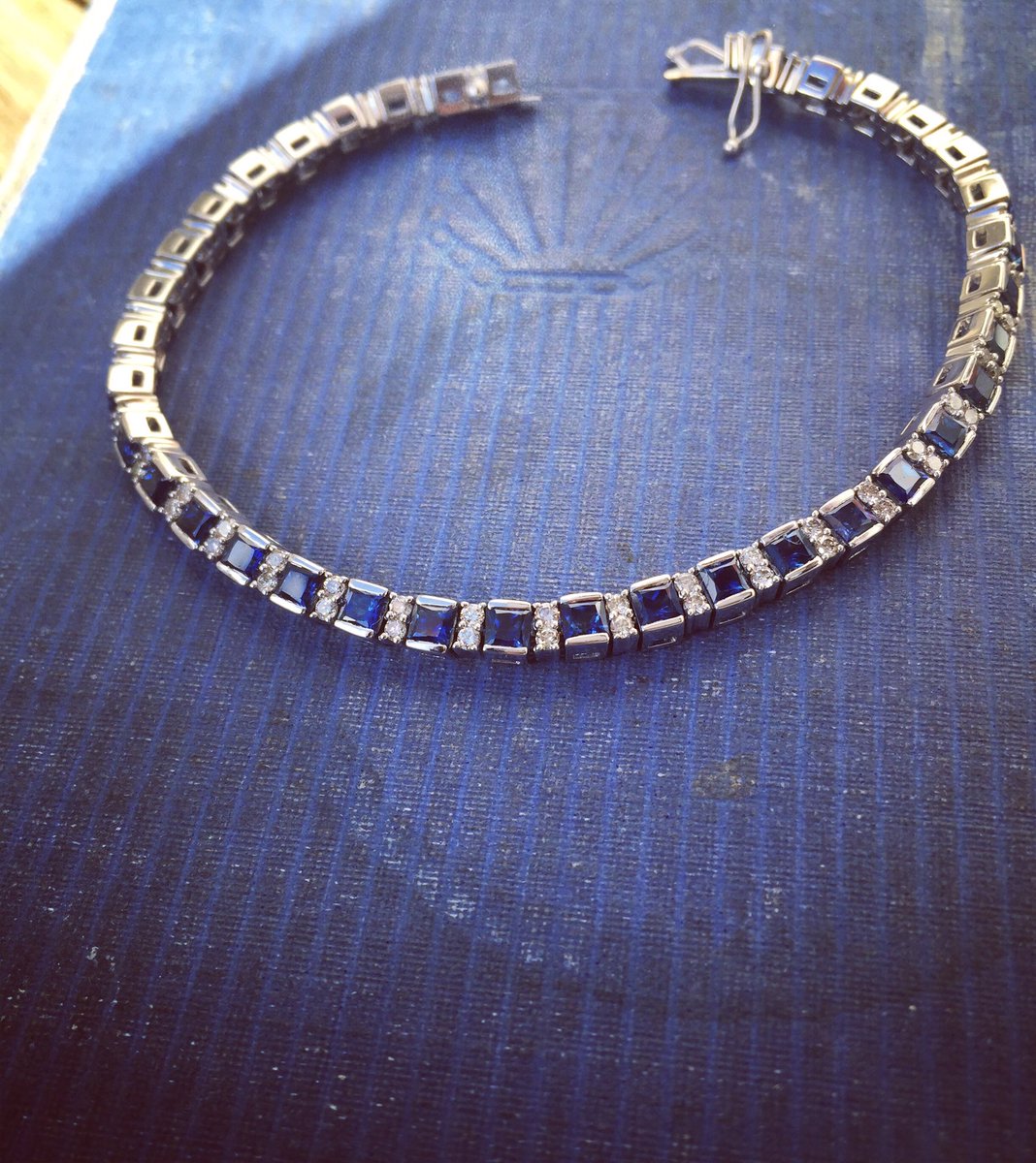 WebbsJewellers's tweet photo. A line of princess cut sapphires spaced by diamonds... #linebracelet #tennisbracelet #sapphire #diamonds #princesscut https://t.co/DQXqB7MkJ2