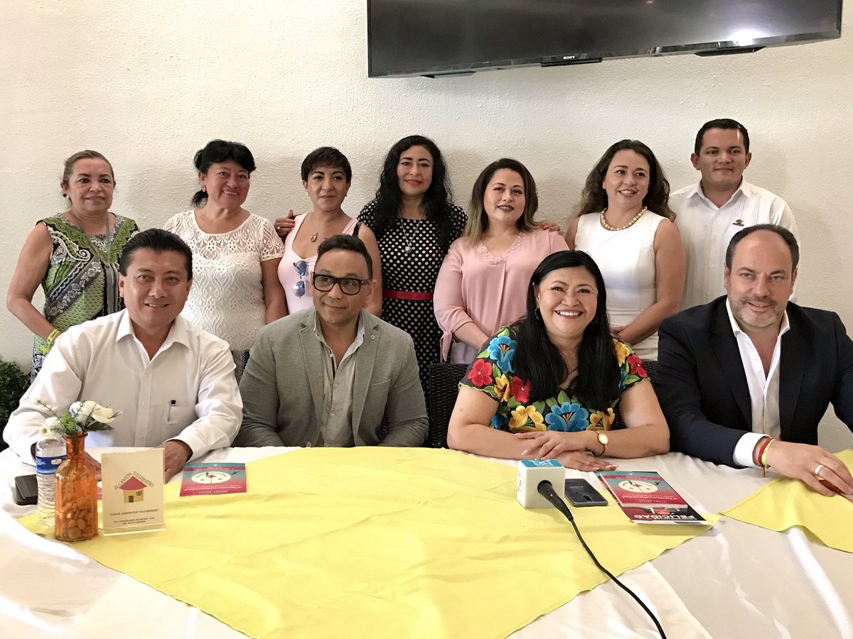 Agradecido de ser parte de esta semana de la felicidad con el conferencista español <a href="/JMQuelle/">Juanma Quelle ®</a> y Pedro Campos, que ofrecerán sus experiencias en diferentes escuelas y recintos de Cancún, Chetumal y Cozumel.