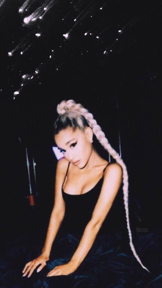 PowerAriGrande tweet picture