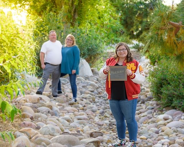 fotility's tweet photo. Want the best #seniorportraits photographer in #sandiego ?!? Visit https://t.co/ozrMRdxBw7 to view the full senior portraits shoot! .
.
Model: Amanda Gilchrist
Photographer: fotility
.
.
#jerryroxasphotography #fotility #needpix #photographer #photography #photogram #picoft https://t.co/h712XTA3ai