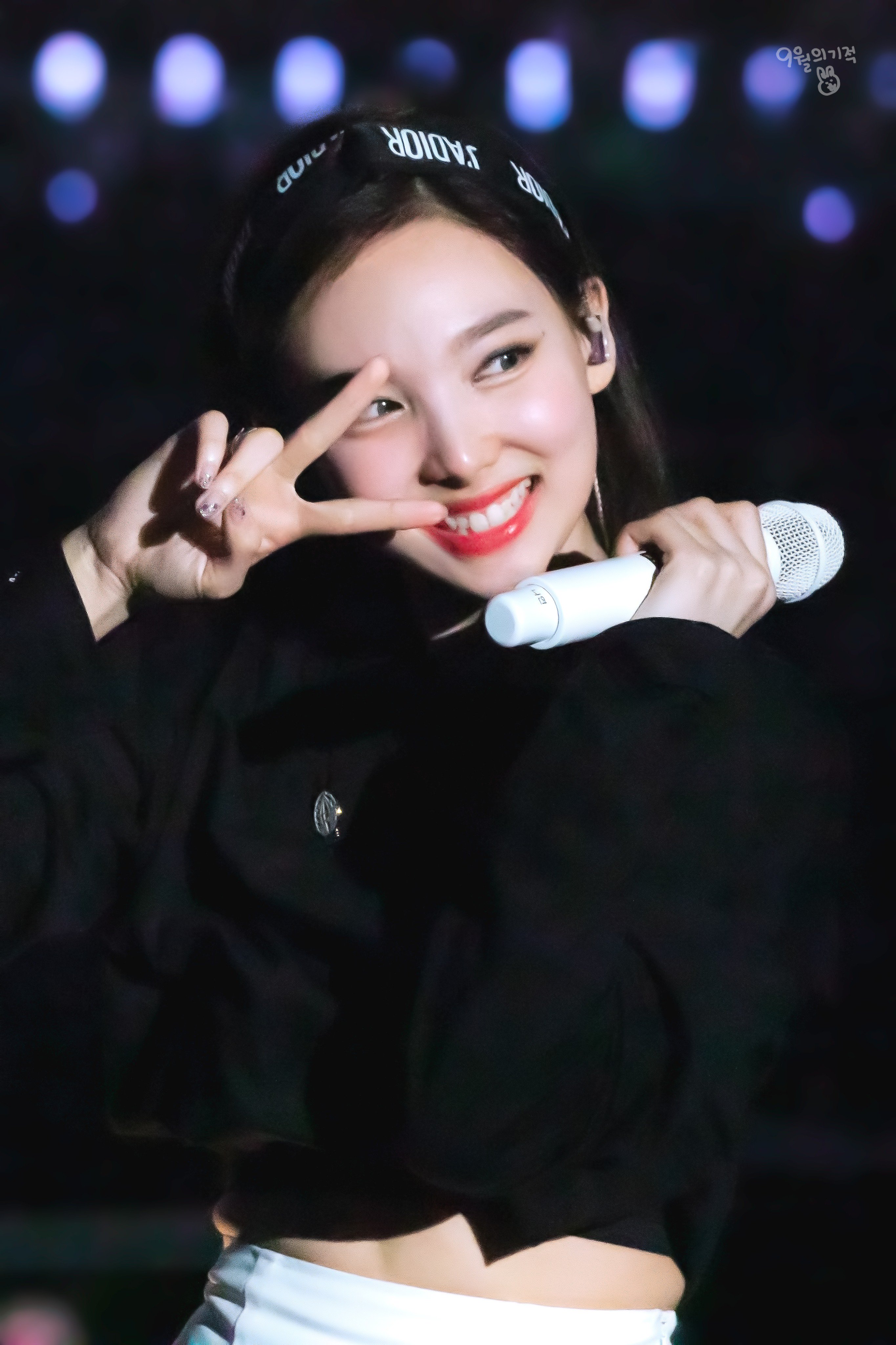 D7qehtDX4AA4Y-B.jpg:orig