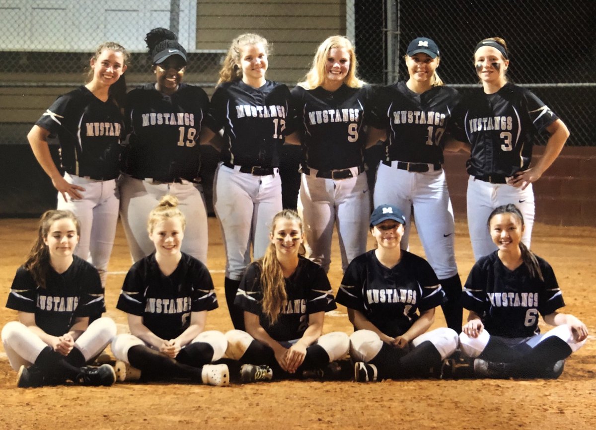 The Lady Mustangs take on Turner Ashby tonight in the Regional Semifinal game.  Go Mustangs 🥎
⏰ 5:30pm
📍Turner Ashby