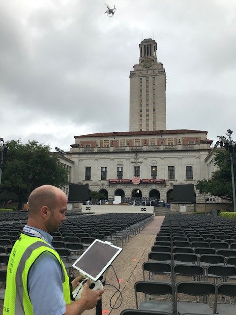UTOperations's tweet image. Facilities Services' teams from Custodial Services and Landscape Services were proud to serve at UT's Spring Commencement. #FASTEAMWORK #UTGRAD19