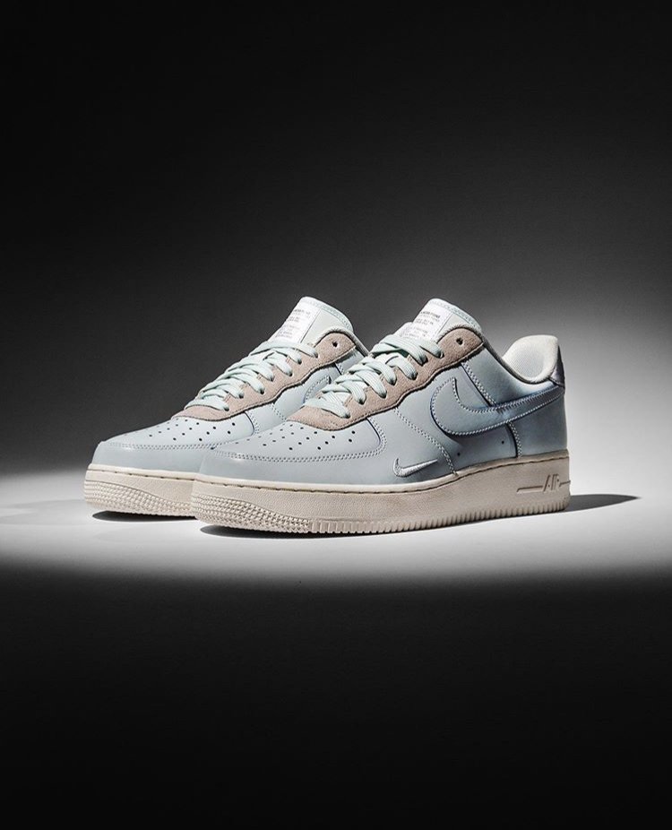 nike air force 1 d book