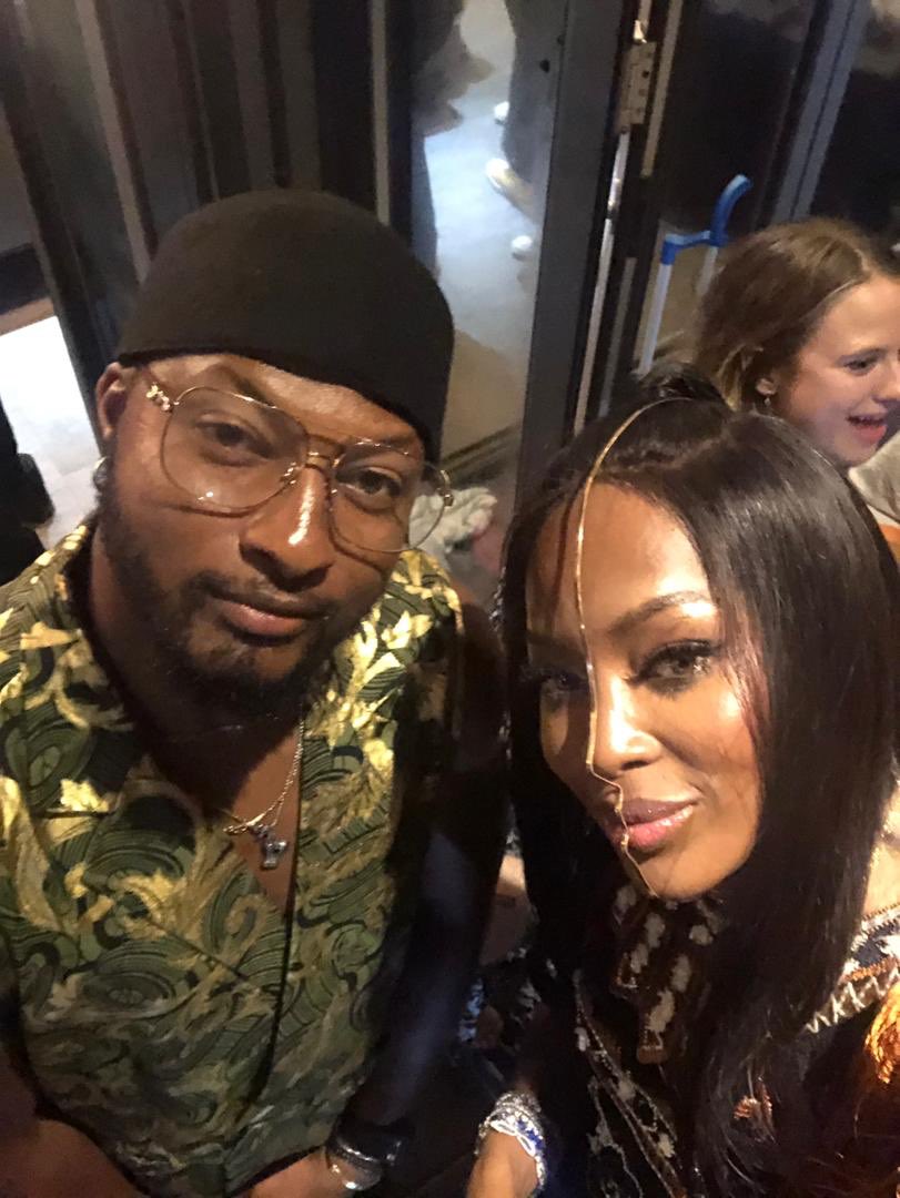 kakinbow's tweet photo. It was one best time of my life ❤️❤️ from seeing @NaomiCampbell @therealswizzz @aliciakeys only on TV and thought I’ll never see them in person well I was lying to my own yelf and big thanks to the @kehindewiley for opening this beauty here #neversaynever  #happy #kakinbow https://t.co/JhC85sJrqm