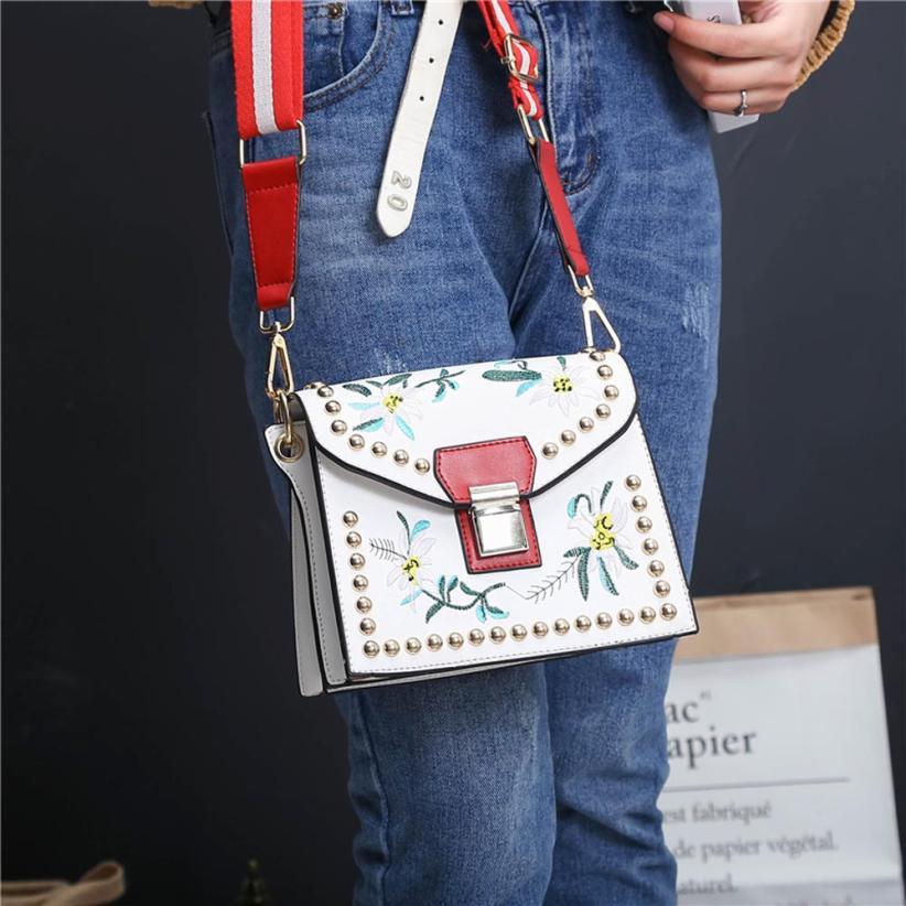 accessoriesvall's tweet photo. https://t.co/zqq4J8hjUr

Leather Flower Shoulder Bag 👜🌹💐

#bag #fashion #Accessories #women https://t.co/w35SfxsZNQ