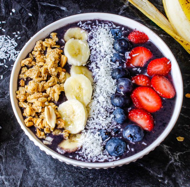 It’s time for a giveaway!✨ RT to win a free Acai Bowl, we will be picking a lucky winner each week! Store hours are from 10-7.
Must follow to be considered!