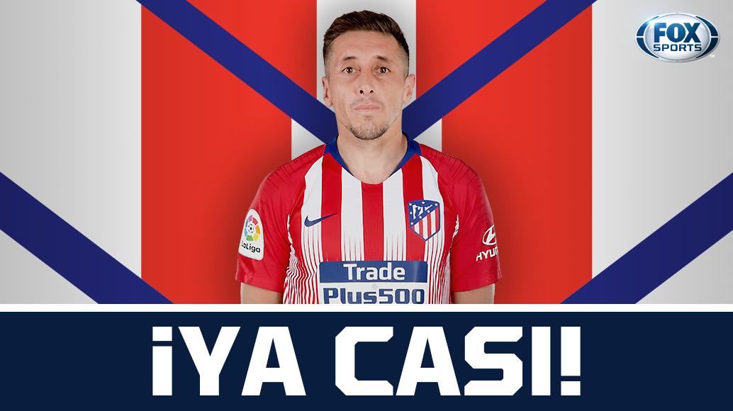FOXSportsMX's tweet photo. ¡HÉCTOR HERRERA, A PUNTO DE FIRMAR CON ATLÉTICO DE MADRID!

#CentralFOX Ya se encuentra en Madrid, y estaría ultimando los detalles para convertirse en jugador de Simeone: sería presentado el 5 de junio según prensa local https://t.co/cMel7YD8RR