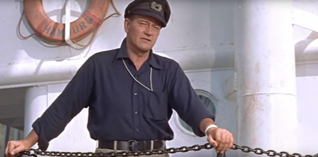 louislepron's tweet image. Si vous deviez nommer les 5 films que vous avez le plus vu de toute votre vie, ce serait lesquels ?

Pour ma part :
1. La Classe américaine 
2. Blade Runner
3. Gone Girl 
4. Eyes Wide Shut
5. Fight Club