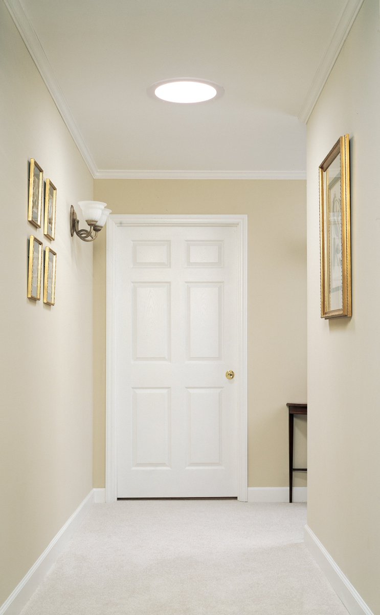 skylights4less's tweet photo. At Skylights for Less, we sell two different categories of sun tunnels.
VELUX Rigid SUN TUNNEL skylights are a tubular skylight that brings brighter natural light into a space. 
VELUX Flexible SUN TUNNEL skylights are a tubular that passes additional natural light into a room. https://t.co/cqrtCtFSFA