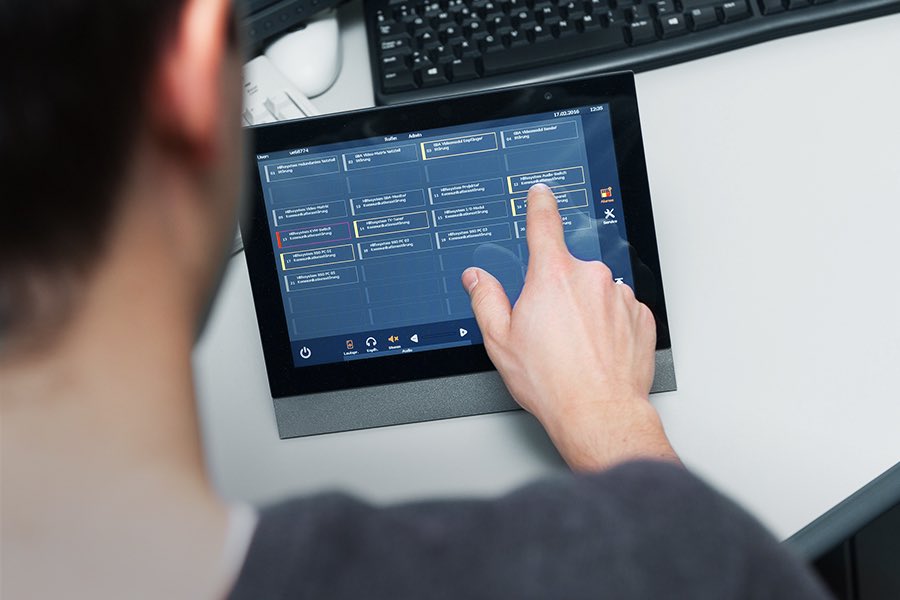 AVSGroupAG's tweet image. We create clever #IT #webinterface workplaces with smart #controlroom & #Intelliscreen #askus solutions for #traffic #SmartCity #cybersecurity #airport #futureworkspace #blockchain #network #monitoring #Military #FireSafety #power #Logistik #cloud #collaboration #AI #Ki #iptv