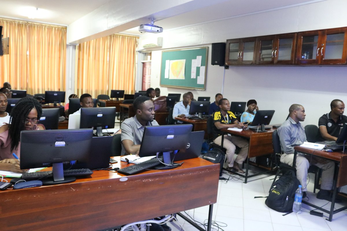 OMDTZ's tweet photo. Late evening training to GIS Master's students at the University of Dar es Salaam. Introduction to @openstreetmap, data collection tools including @OpenDataKit and #OpenMapKit, remote mapping tools @josmeditor and open source analysis tools @qgis #trainingday #mapping https://t.co/BngehTqDKo