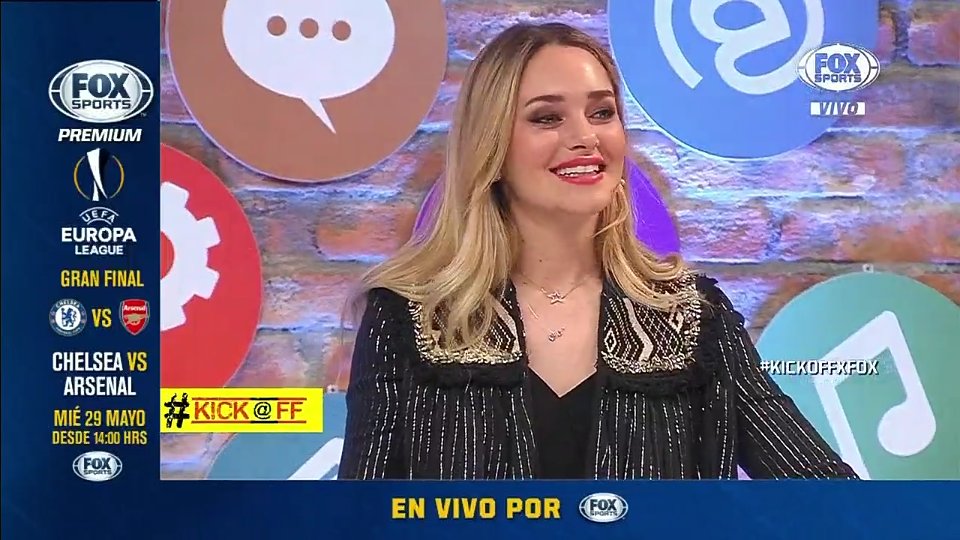 SergioMDiaz19's tweet photo. Gracias @FOXSports_Chile x tener a la Bellísima y encantadora @DanielaNicolas en #KickOffxFOX y #AgendaFOXSportsCL esta semana admito q Amo a esa mujer ❤❤❤❤❤ https://t.co/qROzE4MR2f