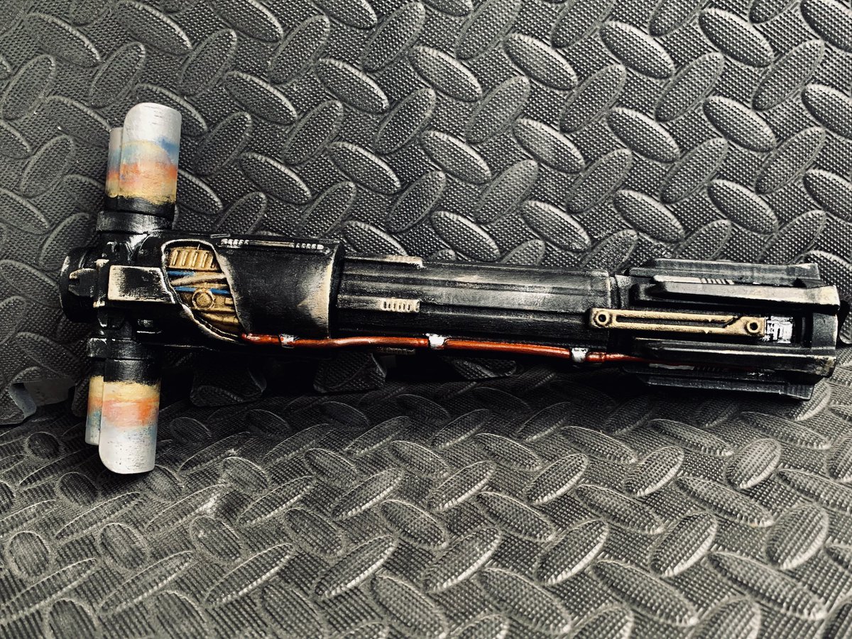 Rgl Customs I Ll Show You The Dark Side Custom Painted And Weathered Kylo Ren Lightsaber Hilt Starwars Kyloren Sith Jedi Forceawakens Thelastjedi Firstorder Hansolo Leiaorgana Supremeleaderkyloren T Co Orkzus0y7j