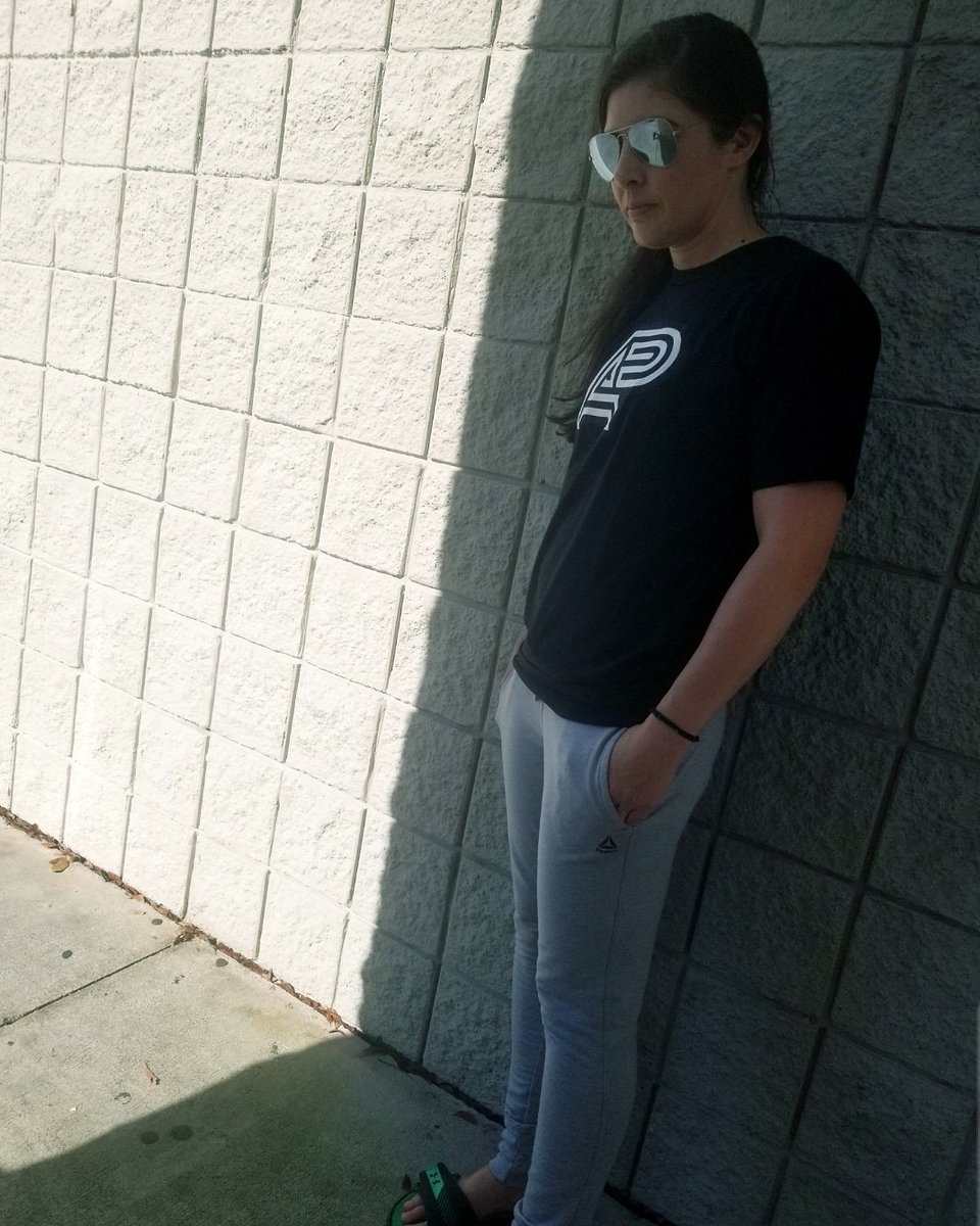 alexchambersmma's tweet image. Head in the clouds 💫 @albinoandpreto #creativetransitions #astrogirl #albinoandpreto #artsuave