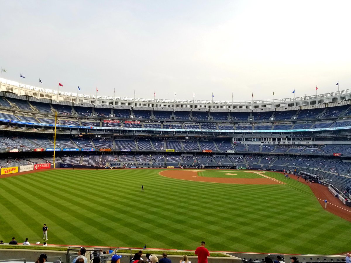 Cat_932331's tweet photo. Home. Game 1 of 2 this week! #Section235 #LastRow #Bleachers #Yankees #Padres #ATTNYY https://t.co/ubxeoo341M
