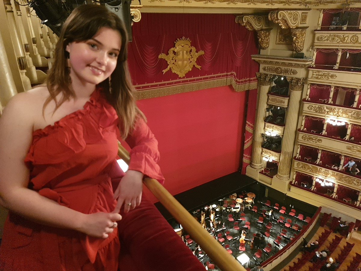 RubyThorne8's tweet photo. At La Scala tonight for the last time whilst in Milan, about to watch the production of @DietoteStadt  @ErichWolfgangKorngold 🎶 https://t.co/m1dq0VXkFz