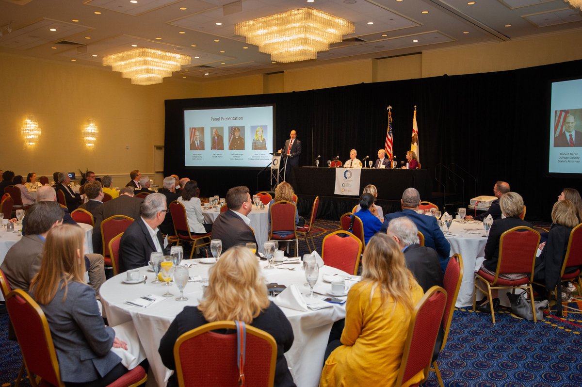 Community &amp; Workplace Safety Forum provided attendees a wealth of info-@dupageSAO <a href="/chiefkruger/">Chief James Kruger, Ret.</a> Joe Crimmins (Serve &amp; Protect) &amp; Nora O'Connor @inlandgroup spoke safety tips, facts, statistics &amp; myths. Reach our esteemed expert panelists contact <a href="/OakBrookChamber/">Greater Oak Brook Chamber of Commerce</a> 
<a href="/laurameyerphoto/">Laura Meyer</a>