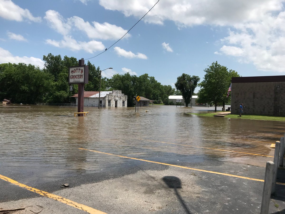 USGS_Oklahoma's tweet photo. The #OKWSC team is working and seeing continued flooding in #Oklahoma due to weather conditions. A HUGE thank you to all of our staff that has and is still working through all of the flooding! Keep up with our #USGS streamgages using the link below: 
https://t.co/c8ijNRsrzY https://t.co/L5MSZRKIX4