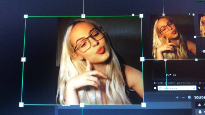 Streaming in 5 !! https://t.co/Qkcg0zFkLm https://t.co/VYtMnYn65R