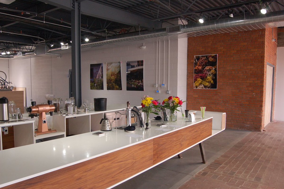 DailyCoffeeNews's tweet image. Anthology Coffee Turns the Page with New Location in Detroit's Eastern Market dailycoffeenews.com/2019/05/28/ant…