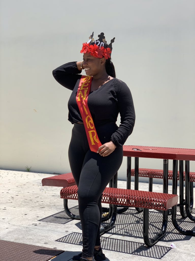 ZOEMINIAFTRNXT's tweet image. ✨ 2   0  2  0  ✨
#dbhsexperience 
#THEElegendaryclass