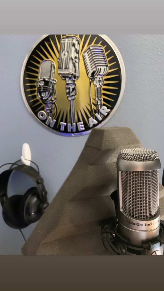 SolJahApparel's tweet image. On the air...#audiotechnica #auralex #samsontech