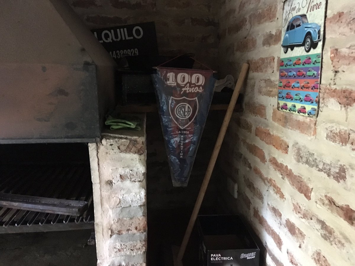 cuquiferia's tweet photo. Se supone que es para mejor (!) Agotabdo... #Mudanza #ExAuto https://t.co/BRtSkmXO0p