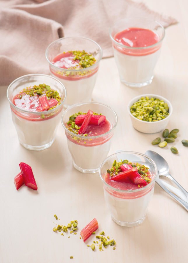 foodnouveau's tweet image. This Rhubarb Panna Cotta is an easy, dreamily creamy dessert that highlights the sharp, bright taste of rhubarb three different ways. It's a delightful, make-ahead treat to serve to company!

RECIPE: Rhubarb Panna Cotta bit.ly/2JFpDFJ