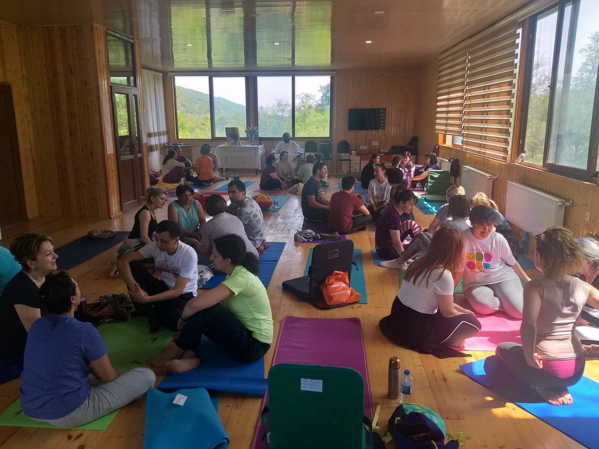 SwamiDivyatej's tweet photo. Outer peace can only come from Inner peace. We need to find peace within. Inner Peace is the key to world Peace. @SriSri. @ArtofLiving Silence course in Quba, #azerbaijan. Beautiful location. https://t.co/I8HvcMYaD3