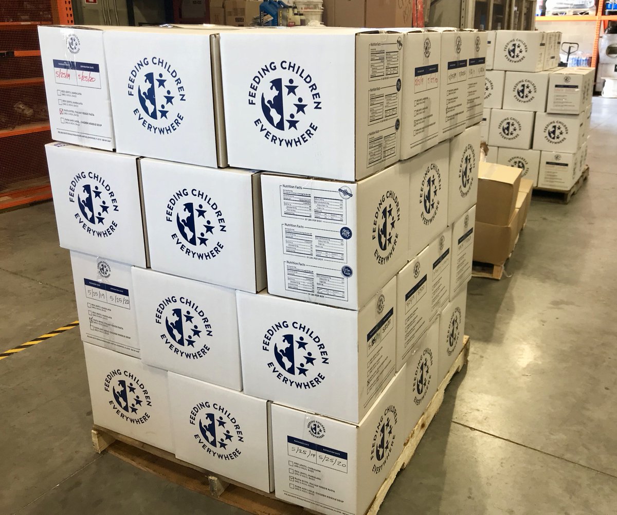 CompletePropSvc's tweet photo. Feeding Children Everywhere - CPS packages 20,375 meals for needy families.  Thank you CPS team for making us Hunger Heroes!  We all had fun helping our community! https://t.co/t2CSHsJVQu