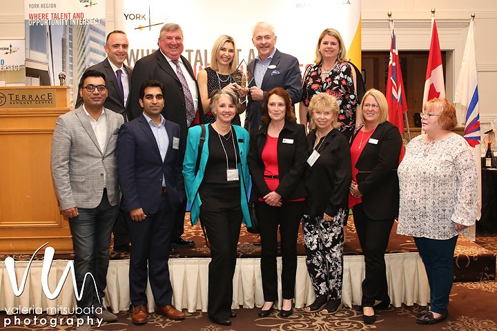 VaughanChamber's tweet photo. The Colossal Chamber Networking Event is one week away! This is your chance to connect with hundreds of business people at York Region's largest joint networking event of the year.
Register Now: https://t.co/Yk7AYuso1t
#vaughan #yorkregion #networking #colossalchamber https://t.co/VUz6Ftu5G4