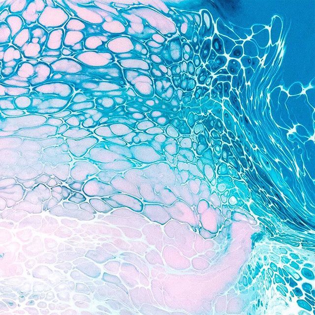 miabella_wolf's tweet photo. You KNOW my favorite colors by now, haha... what are YOURS?! What colors would you like to see me paint with?! This is the photo of one of my newest pieces which was still wet... coming soon I’ll show her dry and how pearlescent she turned out to be! I’m… https://t.co/nAxFt7qJP0 https://t.co/AkRifzQpC8