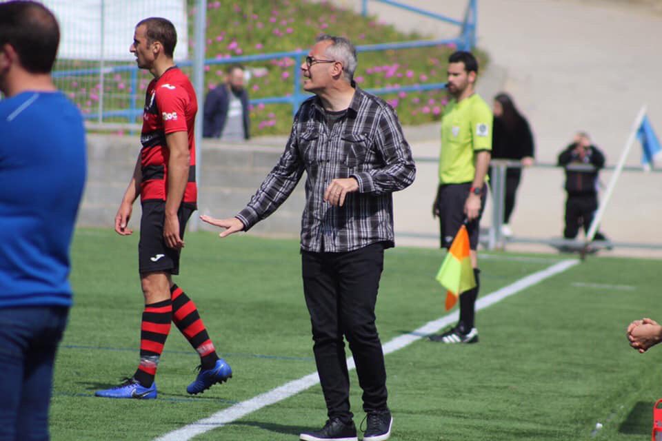 uesantildefons's tweet photo. OFICIAL | Tras 5 temporadas al frente del #PrimerEquipo, @javigomezrigol no continuará como entrenador de la @uesantildefons la próxima campaña. 

¡GRACIAS, JAVI! 

#1cat2 #YoSoyDelSani 💙 https://t.co/5wg5vhRTTR