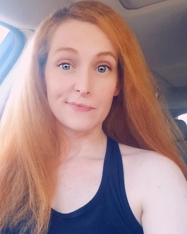 RunForTheMedals's tweet image. Humidity and it's 101f outside. This is what it does to my hair. #crazyhairdontcare #toohottofunction #aconfullblast #tuesdayselfie #twitchstreamer #girlgamer #gingergirl #dimplesfordays #MedalsTtv #MedallionsCommunity #Medallions #pyrogaming #supportsma… bit.ly/2I1Dv9R