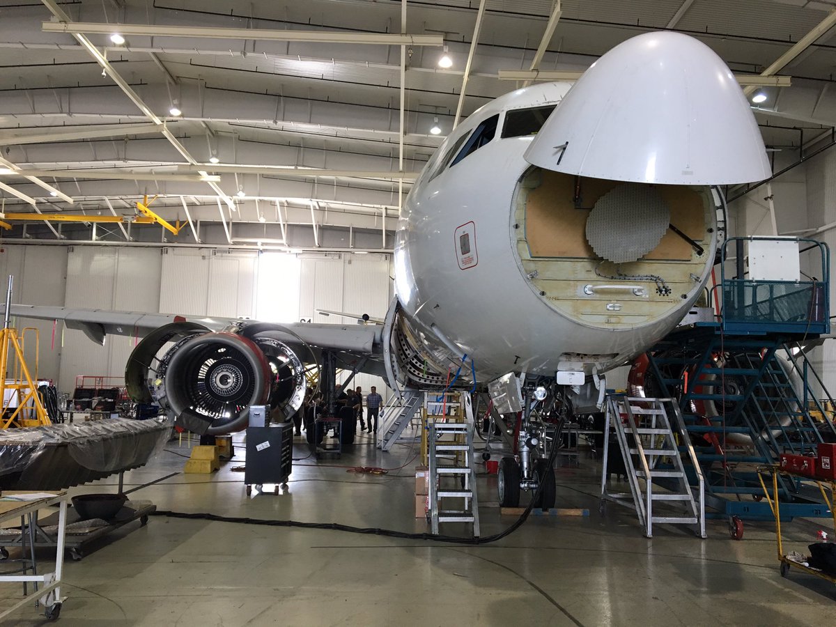 LimestoneFocus's tweet photo. Aircraft maintenance engineer is an #apprentice trade. Huge employment potential and very challenging work! #AAR faculty in Windsor https://t.co/mZiFhEwhGP