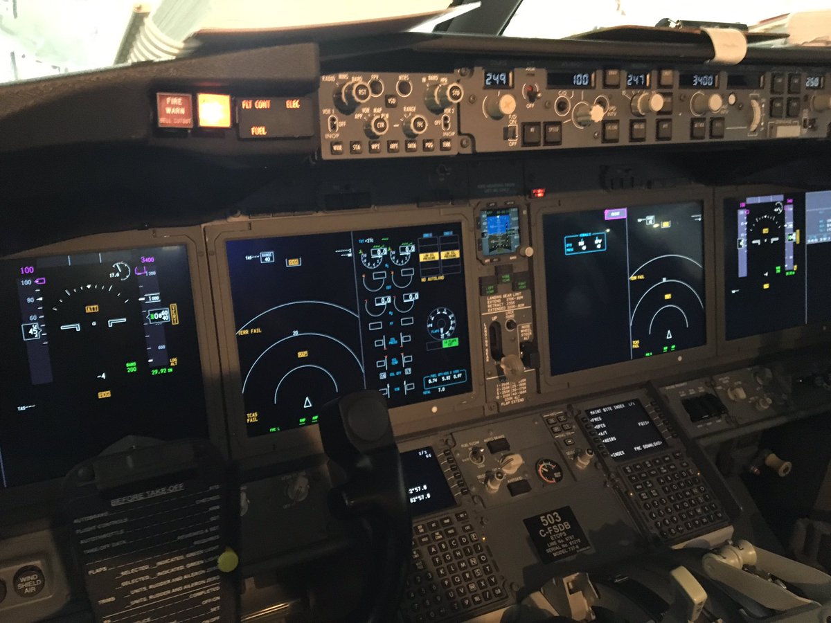 LimestoneFocus's tweet photo. Aircraft maintenance engineer is an #apprentice trade. Huge employment potential and very challenging work! #AAR faculty in Windsor https://t.co/mZiFhEwhGP
