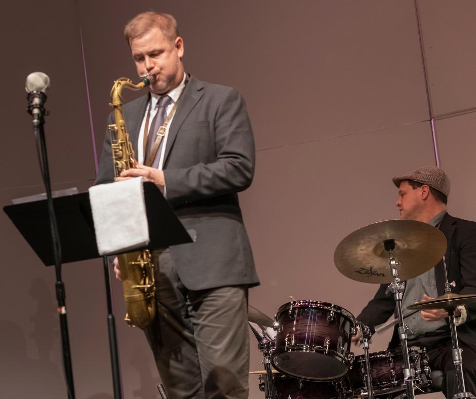RSConservatory's tweet photo. Meet RSC #Jazz Instructor of 10+ yrs, Bill Jones. A frequent performer around #Boston, @billyjoel fan, &amp; revered teacher among students. Learn more: https://t.co/RGgCdr0Dkk

Want to learn jazz from Mr. Jones himself? Catch him @ our Summer Jazz Program - spots still available! https://t.co/zfyyVgiBvO
